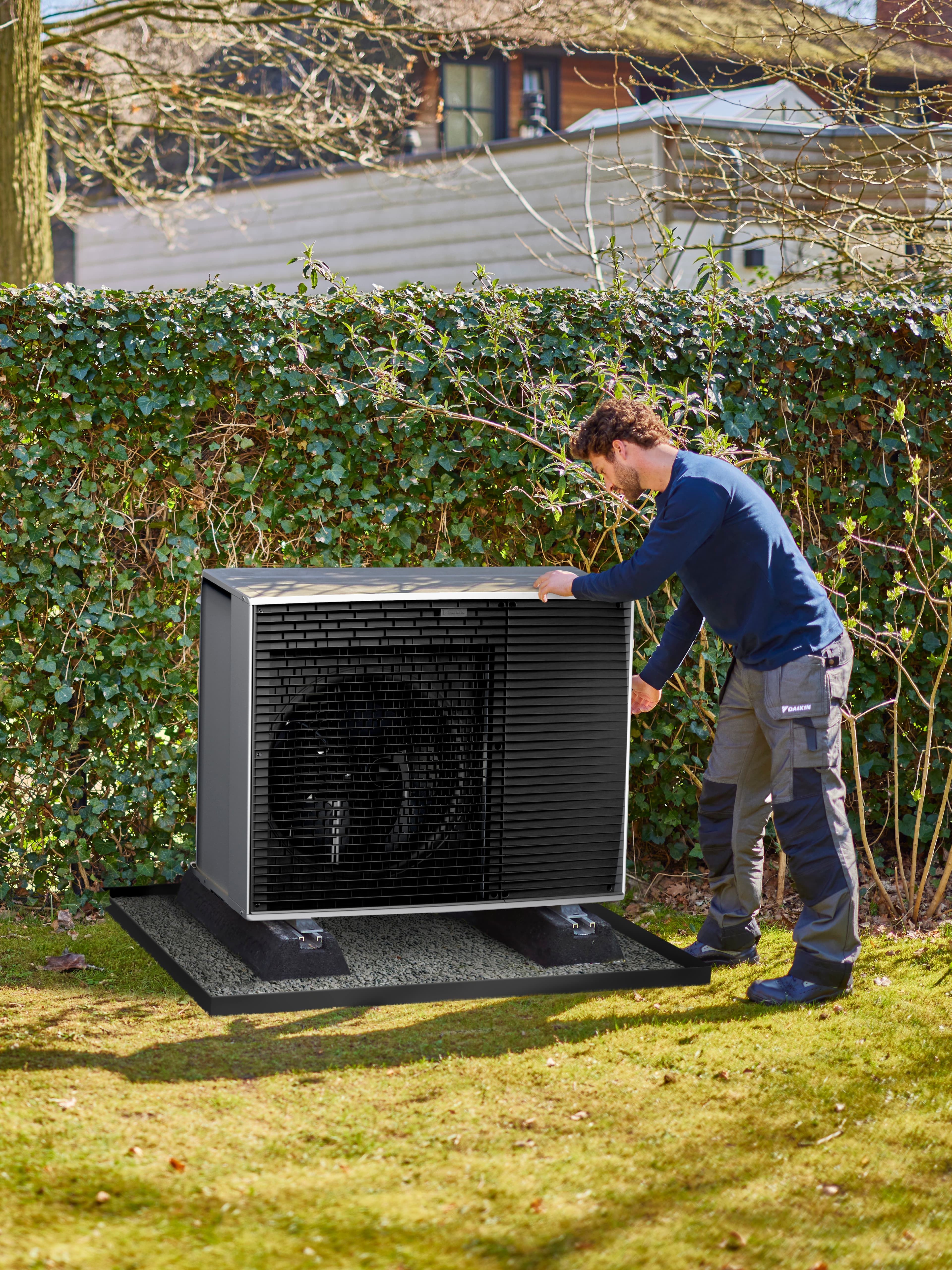 Pompe à chaleur air-eau Daikin Altherma 3 R MT F — image 7