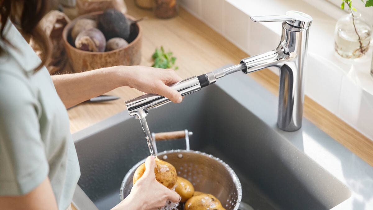 Aquno Select M81 Mitigeur de cuisine 170 avec douchette extractible, 3 jets Hansgrohe — image 4
